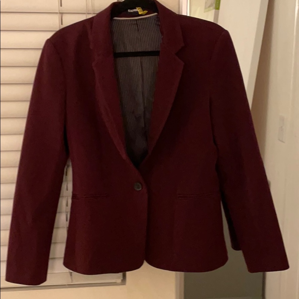 Wine colored burgundy Express unaltered blazer